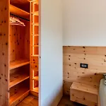 Woodhouse By Interhome