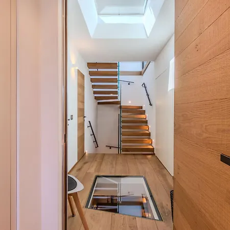 Woodhouse By Interhome *
