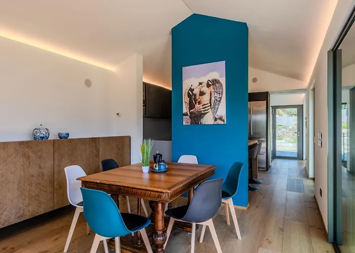 Woodhouse By Interhome