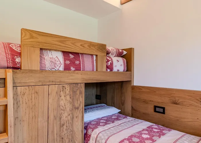 Woodhouse By Interhome Domaso